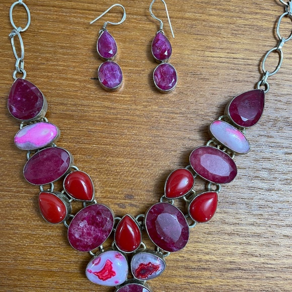 NEW Gorgeous Raw Ruby, Coral, & Quartz Sterling Silver Necklace/Ruby Earrings - Picture 7 of 10